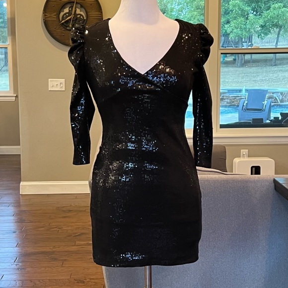 Wenjie Dresses & Skirts - W by Wenjie Black Sequin Dress Small Mini Bodycon NYE Holiday Cocktail Party S